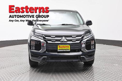 Labrador Black Pearl 2023 Mitsubishi Outlander Sport 2.0 LE