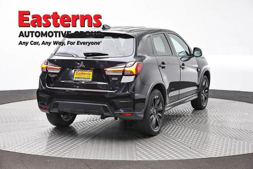 Labrador Black Pearl 2023 Mitsubishi Outlander Sport 2.0 LE