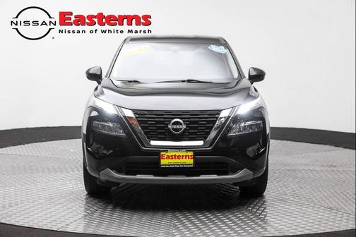 Super Black 2022 Nissan Rogue SV