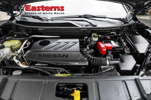 Super Black 2022 Nissan Rogue SV