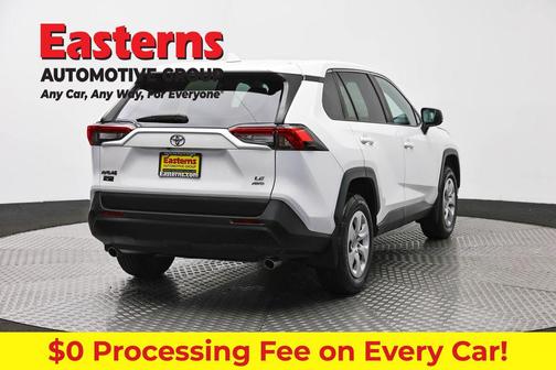 Ice 2023 Toyota RAV4 LE