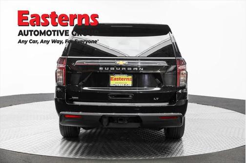 2023 Chevrolet Suburban LT