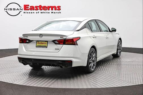 Pearl White Tricoat 2024 Nissan Altima SR VC-Turbo FWD