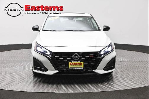 Pearl White Tricoat 2024 Nissan Altima SR VC-Turbo FWD