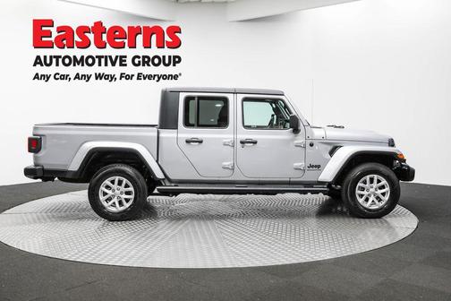 2023 Jeep Gladiator Sport S