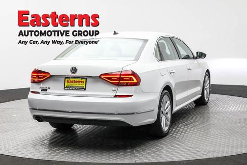 2018 Volkswagen Passat 2.0T SE