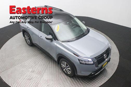 2024 Nissan Pathfinder SL 4WD