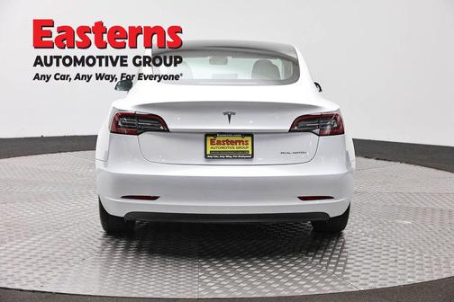 Pearl White Multi-Coat 2019 Tesla Model 3 Long Range