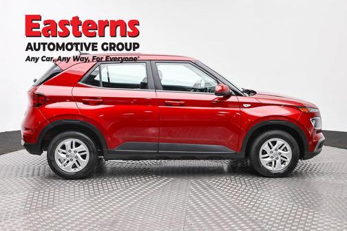 Ultimate Red 2025 Hyundai VENUE SE