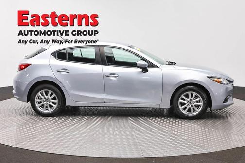 Sonic Silver Metallic 2017 Mazda Mazda3 Sport