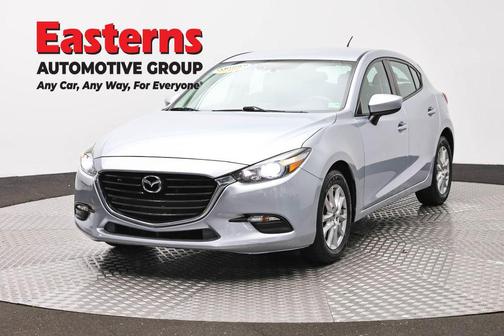 Sonic Silver Metallic 2017 Mazda Mazda3 Sport