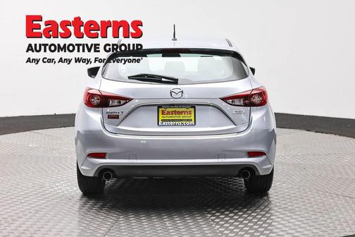 Sonic Silver Metallic 2017 Mazda Mazda3 Sport