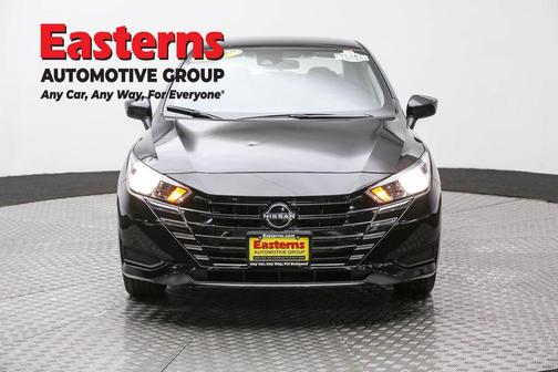 2023 Nissan Versa 1.6 SV