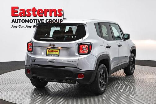 Glacier Metallic Clearcoat 2021 Jeep Renegade Sport