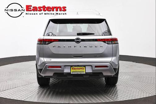 Brilliant Silver Metallic 2023 Nissan Pathfinder SL 4WD