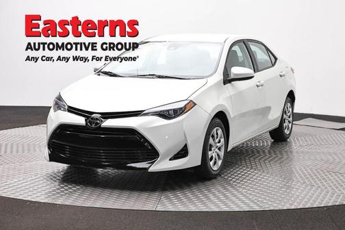 Blizzard Pearl 2019 Toyota Corolla LE