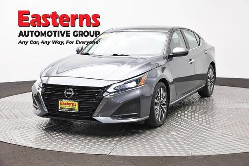 Gun Metallic 2023 Nissan Altima 2.5 SV