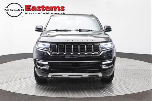 Diamond Black Crystal Pearlcoat 2024 Jeep Wagoneer Series II 4x4