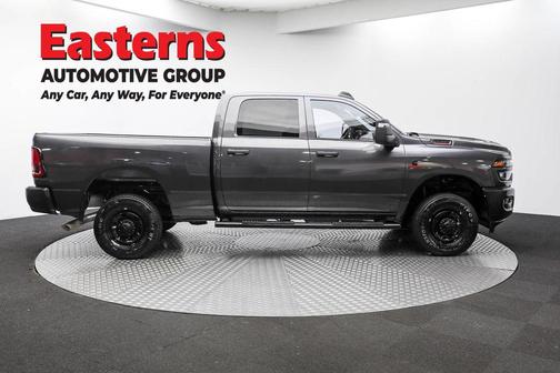 2025 RAM 2500 Tradesman Crew Cab 4x4 6'4' Box