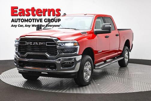 Flame Red Clearcoat 2026 RAM 2500 Big Horn Crew Cab 4x4 6'4' Box