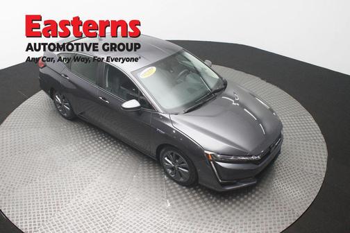 Modern Steel Metallic 2018 Honda Clarity Plug-In Hybrid Base