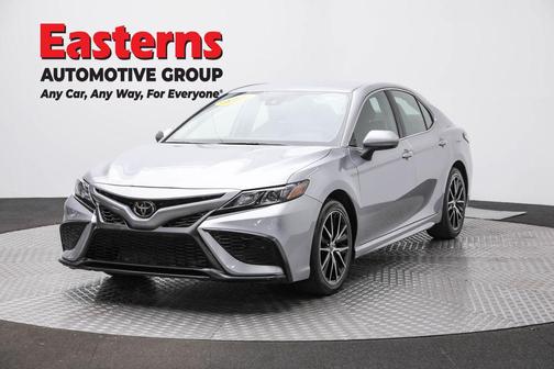 Celestial Silver Metallic 2024 Toyota Camry SE