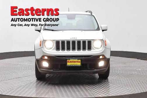 Alpine White 2017 Jeep Renegade Latitude
