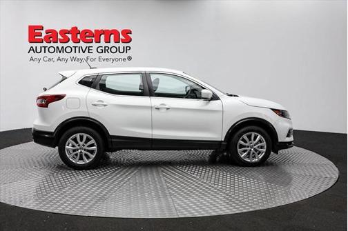 2022 Nissan Rogue Sport S