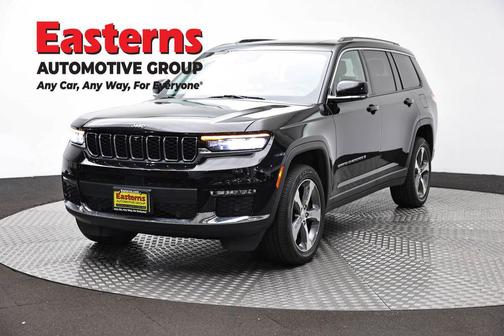 Diamond Black Crystal Pearlcoat 2023 Jeep Grand Cherokee L Limited