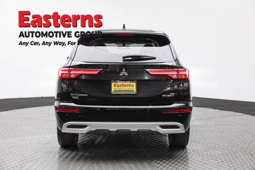 2023 Mitsubishi Outlander PHEV SE S-AWC
