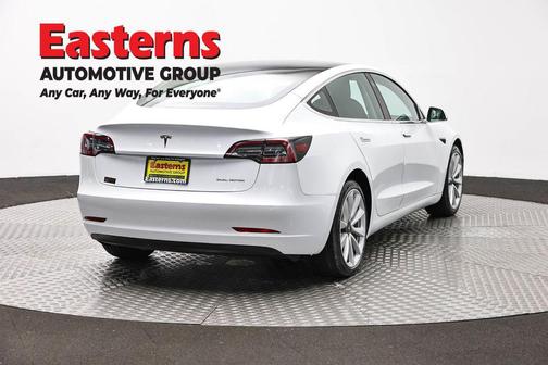 Pearl White Multi-Coat 2018 Tesla Model 3 Long Range