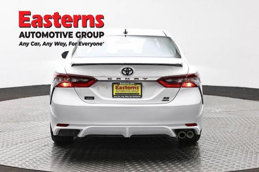 Ice Cap 2023 Toyota Camry SE