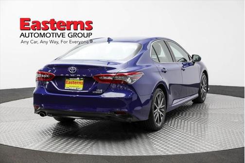 2023 Toyota Camry Hybrid XLE
