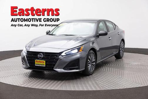 Gun Metallic 2025 Nissan Altima 2.5 SV