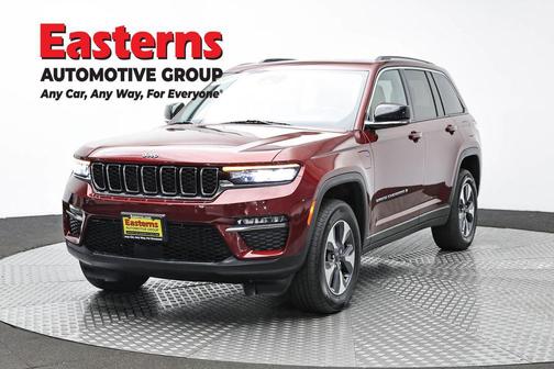 Velvet Red Pearlcoat 2022 Jeep Grand Cherokee 4xe Base