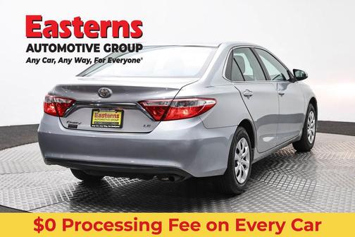 Celestial Silver Metallic 2017 Toyota Camry LE