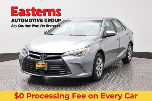 Celestial Silver Metallic 2017 Toyota Camry LE