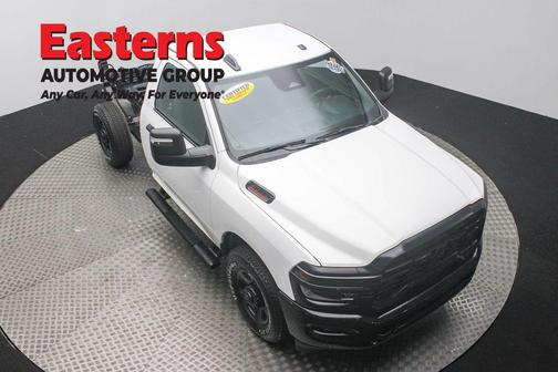 2025 RAM 3500 Tradesman Regular Cab 4x2 8' Box