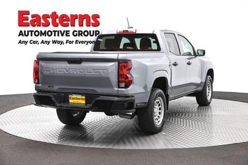 Sterling Gray Metallic 2024 Chevrolet Colorado WT