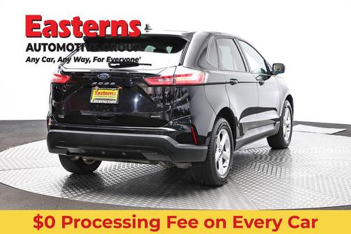 Black Metallic 2024 Ford Edge SE
