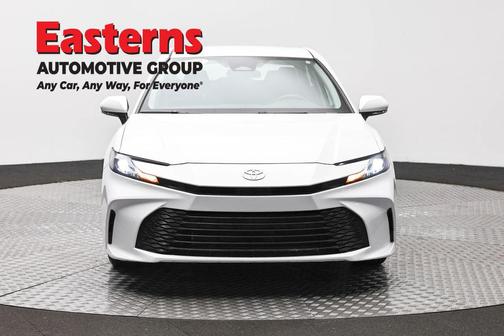 Ice 2025 Toyota Camry LE
