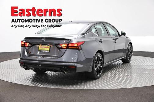 Gun Metallic 2023 Nissan Altima SR FWD