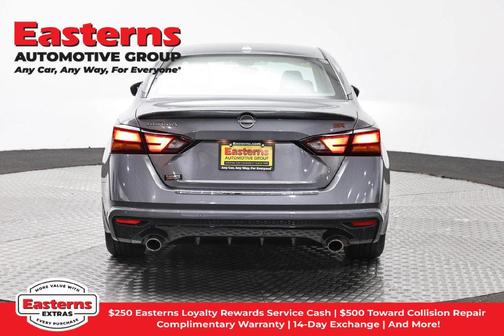 Gun Metallic 2023 Nissan Altima SR FWD