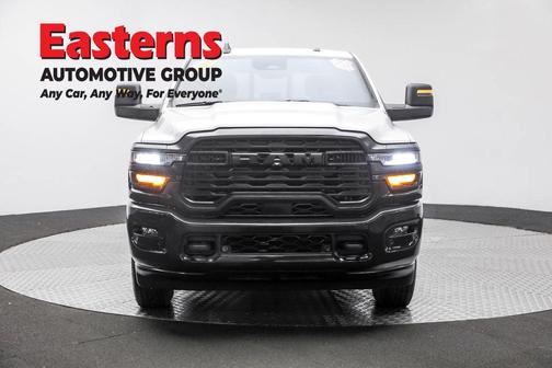 2025 RAM 2500 Tradesman Crew Cab 4x4 8' Box