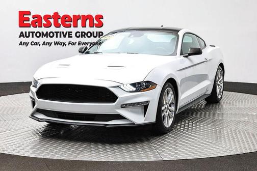Oxford White 2022 Ford Mustang EcoBoost