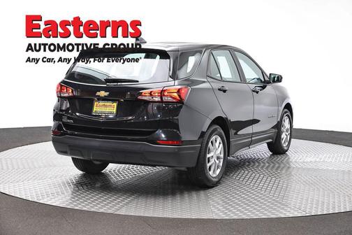 Mosaic Black Metallic 2024 Chevrolet Equinox LS