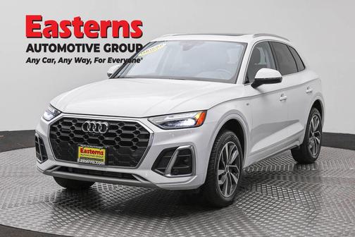 Gray 2024 Audi Q5 45 S line Premium Plus