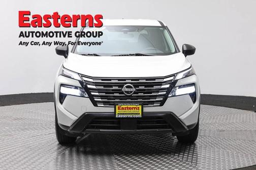 Glacier White 2024 Nissan Rogue S