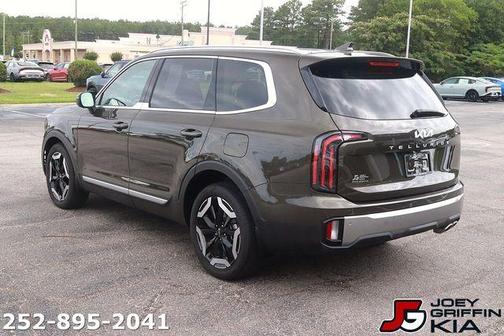 Dark Moss 2025 Kia Telluride EX