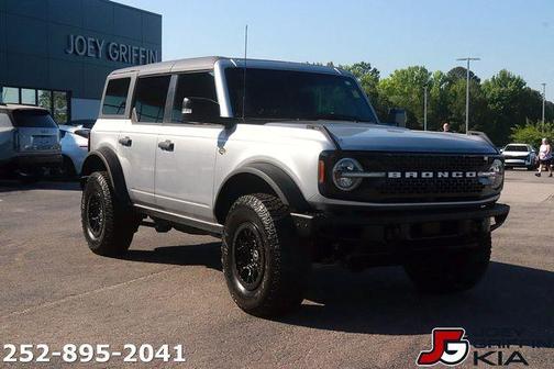 Iconic Silver Metallic 2023 Ford Bronco Wildtrak